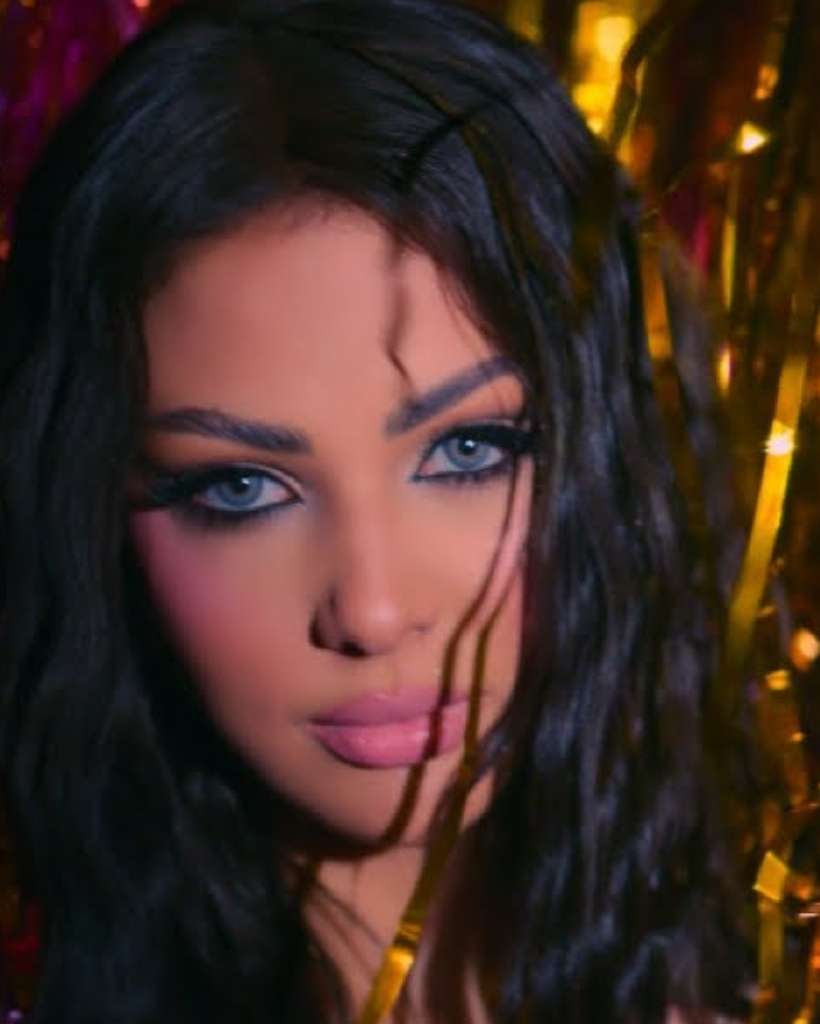 Ibtissam Tiskat : La voz que redefine el marroquí 1 Ibtissam Tiskat