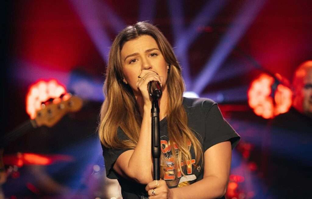Kelly Clarkson